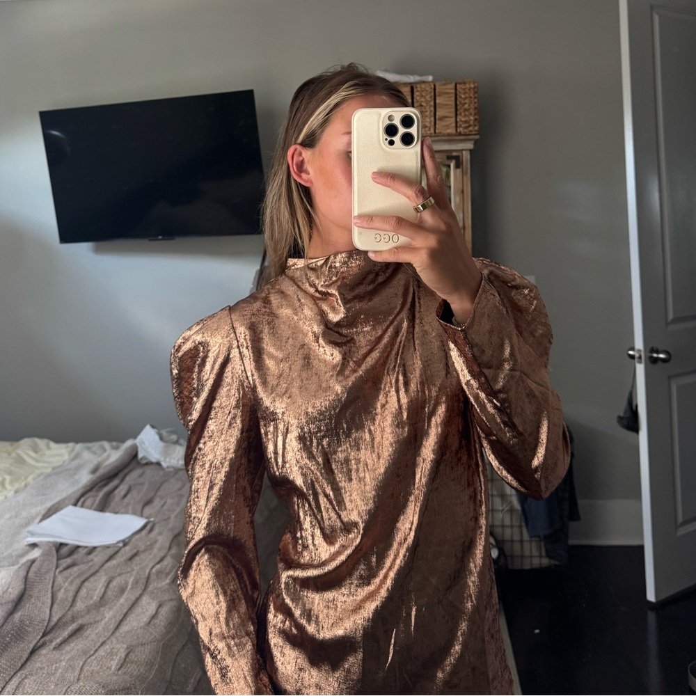 Future Collective Gold Puff Shoulder
Blouse nwot